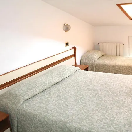 Hotel I 4 Assi *